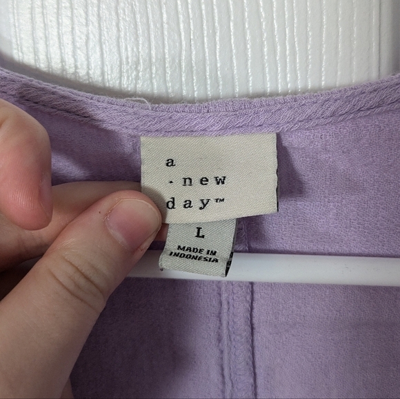 Lilac 100% Cotton Puffy Sleeves V-Neck Blouse from a new day Size Large - Picture 4 of 7